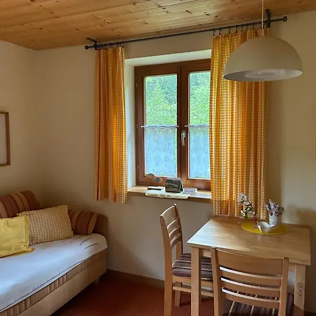 Groessenberg Apartment *